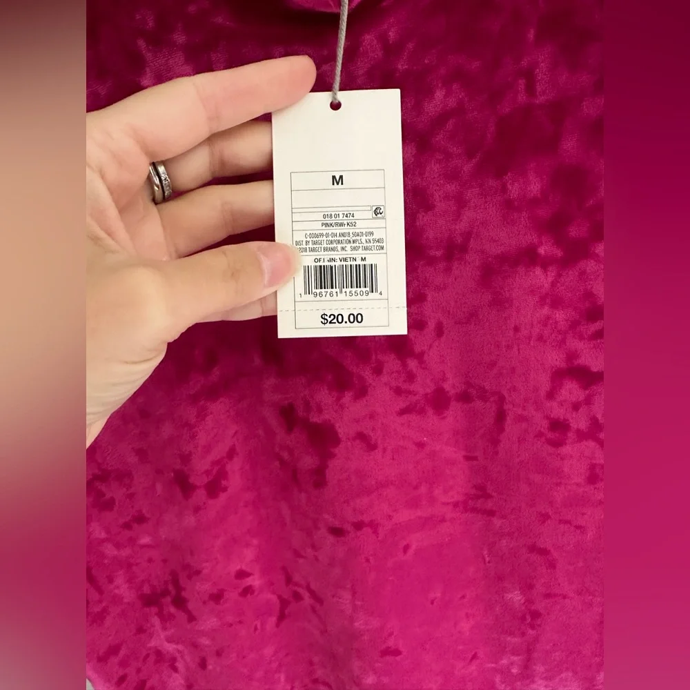 *NWT top - Picture 6 of 8